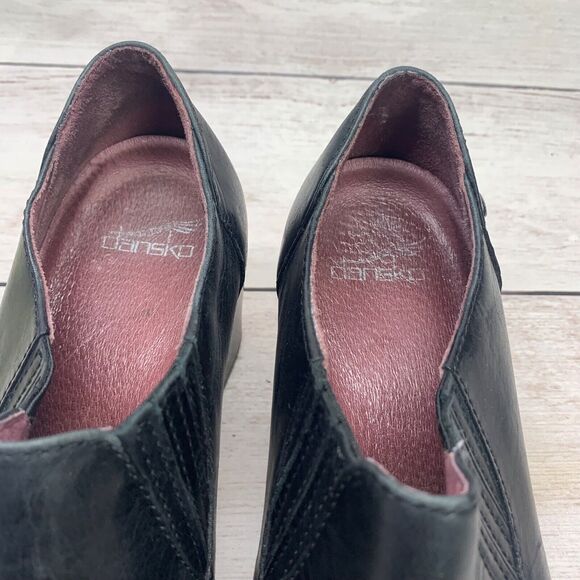 Dansko Womens Adrienne Ankle Bootie Size 40 Black Leather Block Heel Round Toe - Picture 8 of 13